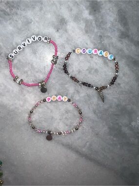 Inspirational Beaded Bracelet - Pink 'Survivor' fight cancer or  gift to friends